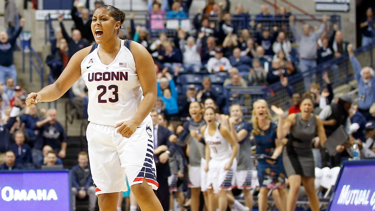 UConn hands South Carolina first loss as No. 2 tops No. 1